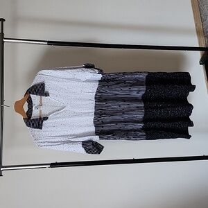 Women's Flutter midi shirt dress - size medium